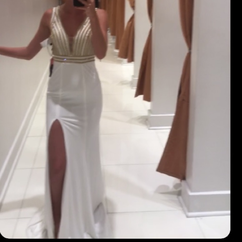 Prom Dress!!! - Picture 2 of 8
